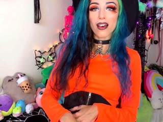 Amateur webcam babe dildo masturbation