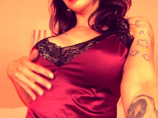 Brunette Solo Webcam Masturbation