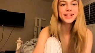 Naked Blonde Teen Girl Pussy Masturbation On Webcam