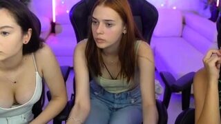 Small Tit Teen On Webcam