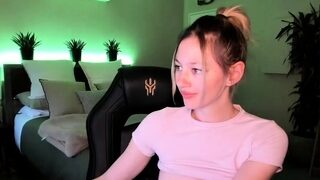 Brunette Amateur Webcam Teen Exposed