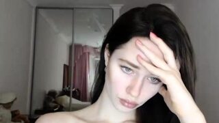 Brunette Solo Webcam Masturbation