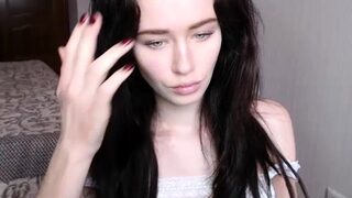 Brunette Solo Webcam Masturbation