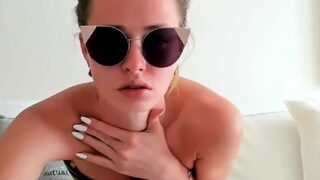 Horny Webcam Babe Solo Masturbation