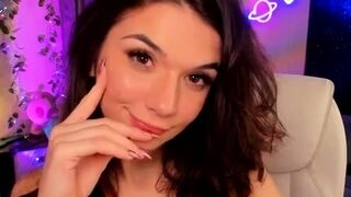 Small titted babe toys her pussy on webcam